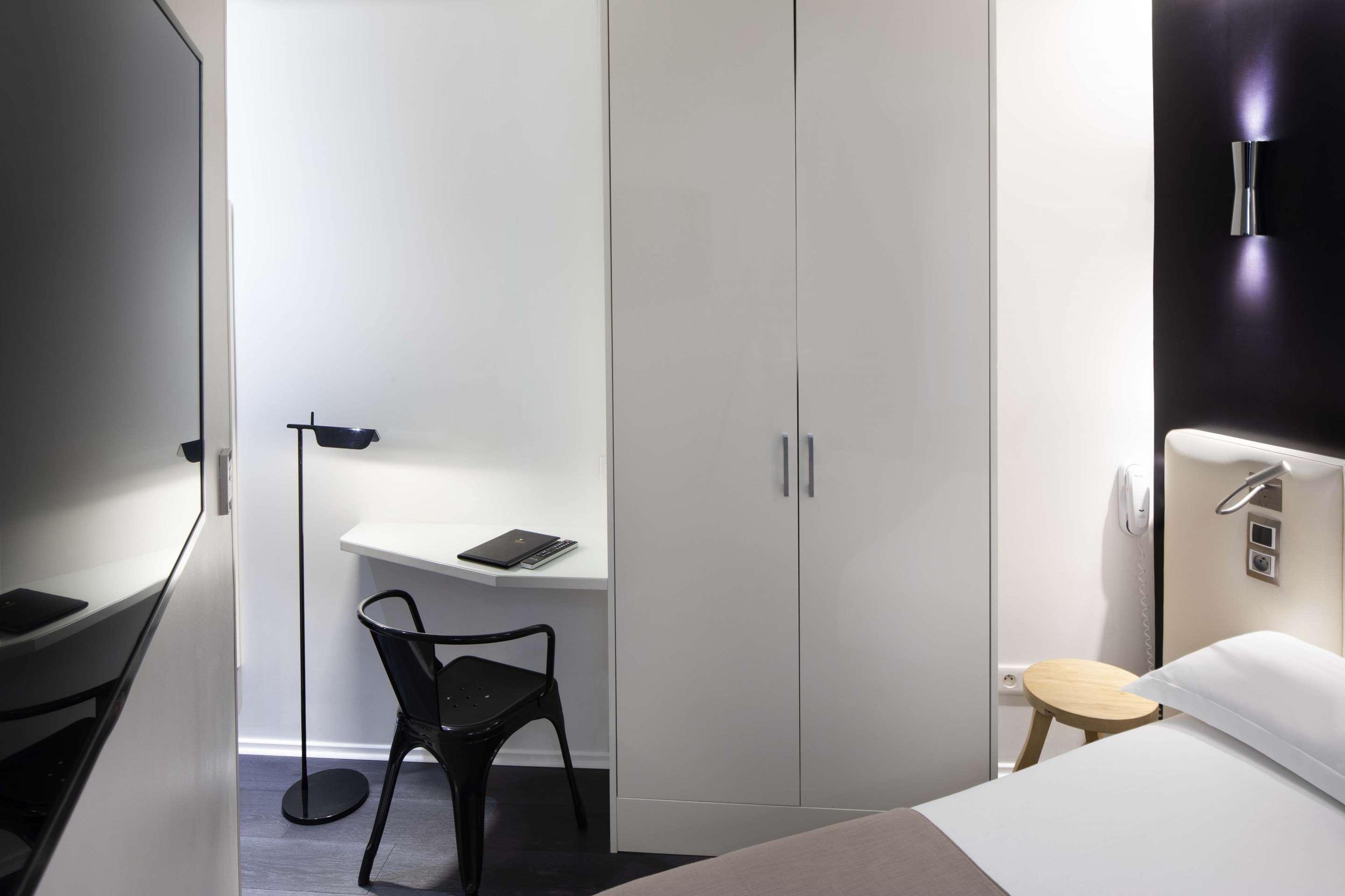 Hotel Montparnasse Saint Germain Parigi
