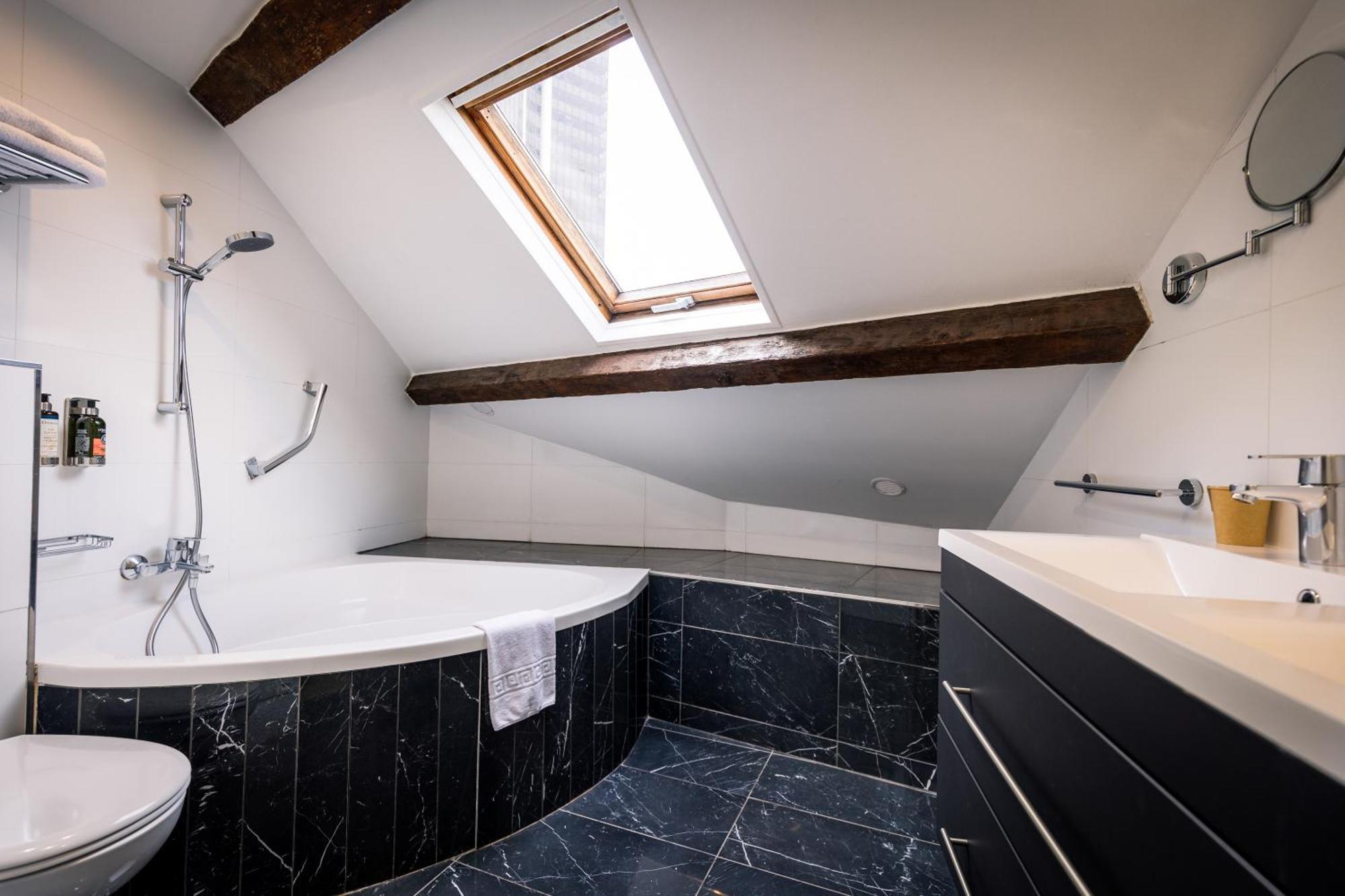 Montparnasse Saint Germain Hotel